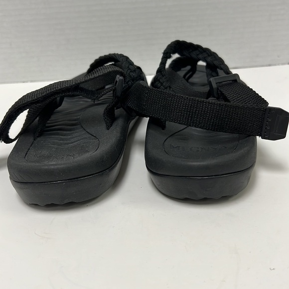 Megnya Women’s Sandals - Picture 3 of 6